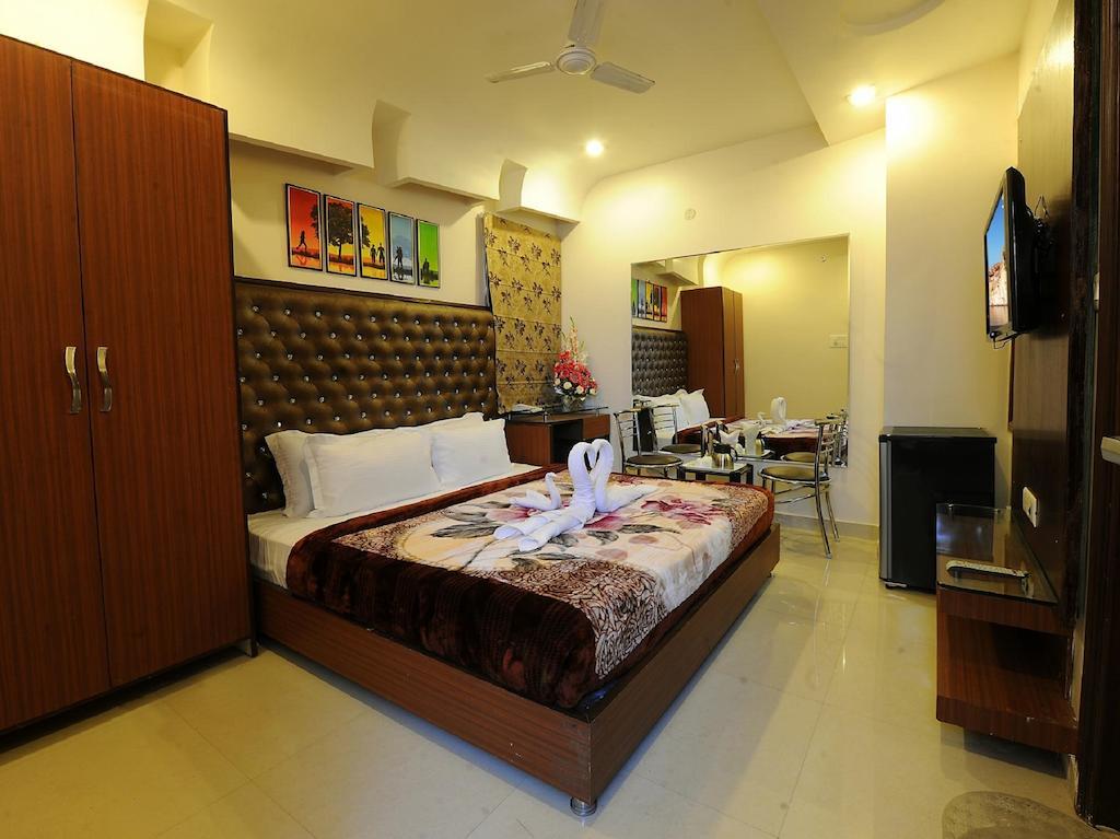 Hotel Pearl Inn & Suites Amritsar Kamer foto